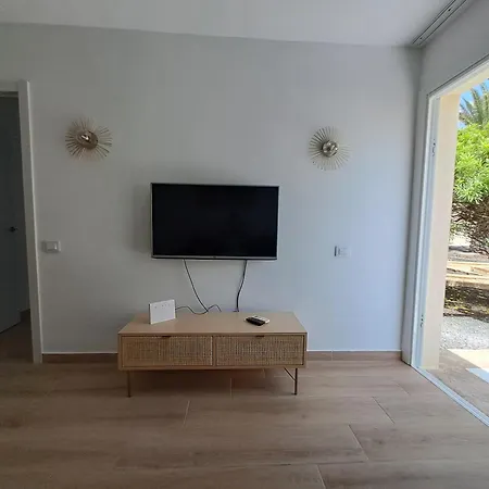 Alisios Con Terraza Y Piscina