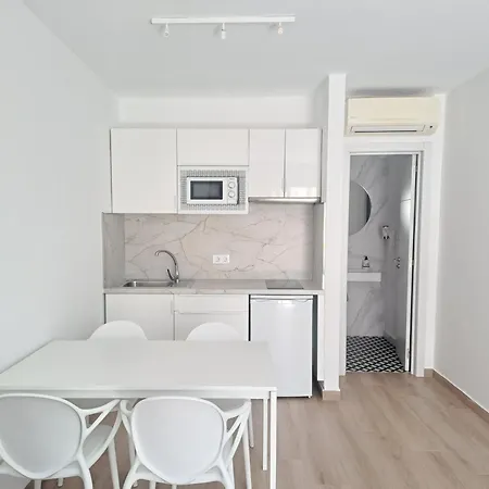 Alisios Con Terraza Y Piscina