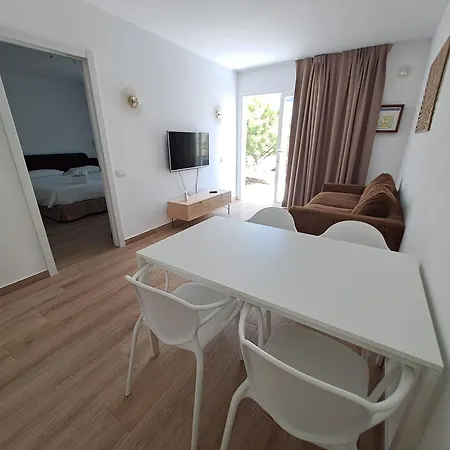 아파트 Alisios Con Terraza Y Piscina 코라레호