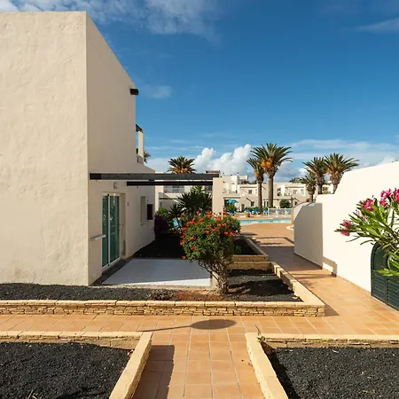 Alisios Con Terraza Y Piscina Apartment