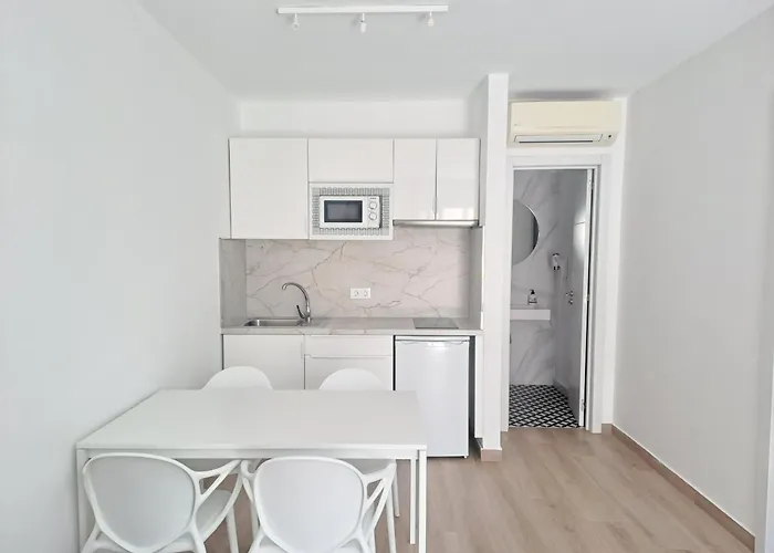 Alisios Con Terraza Y Piscina